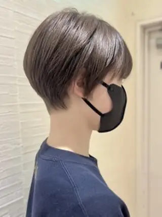 ショート イシカワ ユウタのヘアスタイル