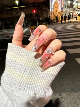 ネイル Nailist Amiのネイルデザイン