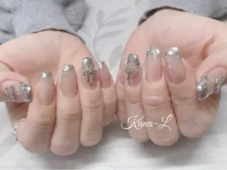ネイル 芦辺 香奈のネイルデザイン