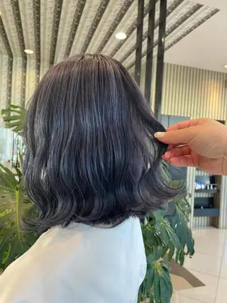 ミディアム カラー 石坂 瀬音のヘアスタイル