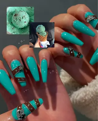 ネイル GO TODAY シェアサロン 渋谷Amiu店所属・渋谷ネイル🎀 y2k/海外ネイルのネイルデザイン