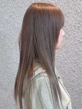 ミディアム カラー ヘアアレンジ 🌟🍒ハイトーン 韓国ヘア/ユウミのヘアスタイル