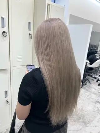ロング 🌈ハイトーンカラー ⋆˚ʚɞにいな🌈のヘアスタイル