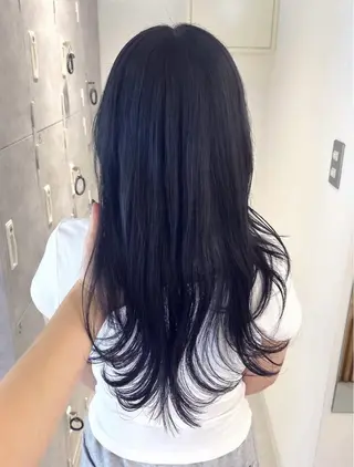 セミロング カラー Nana/透けカラー ×似合わせカットのヘアスタイル