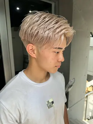 カラー メンズ ブリーチ✨ハイライト 透明感カラー/アヤノのヘアスタイル