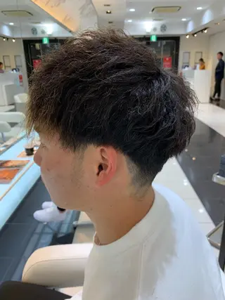 ショート パーマ メンズ 赤み消しカラー /透明感カラー 上長のヘアスタイル