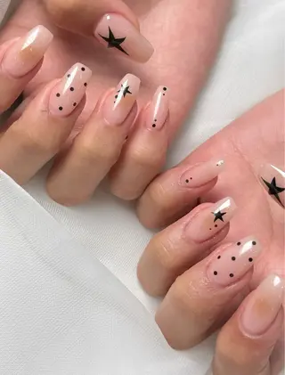 ネイル チョウ Rachaelのネイルデザイン