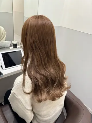 ミディアム カラー SALOWIN新宿三丁目【サロウィン】所属・レイヤー🔶髪質改善 🔶透明感カラー青木のヘアスタイル