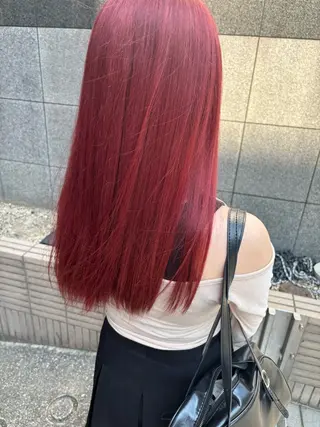 ロング カラー 渡 汐音のヘアスタイル