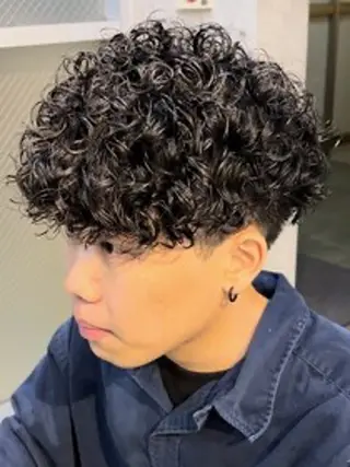 ミディアム パーマ メンズ fifth 渡部竜馬のヘアスタイル