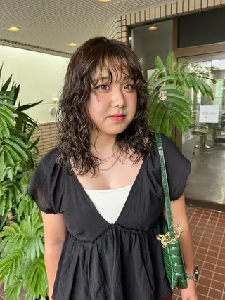 パーマ 艶カラー/レイヤー /メンズ/マツエクのヘアスタイル