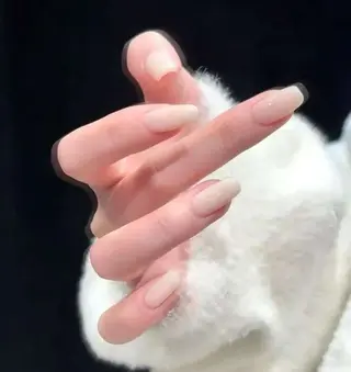 ネイル 相沢 さやかのネイルデザイン