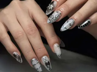 ネイル 💕鈴木ユリ パラジェル/オフ無料のネイルデザイン