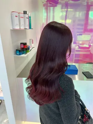 ロング 🤍赤みなしカラー 🤍saaka🤍のヘアスタイル