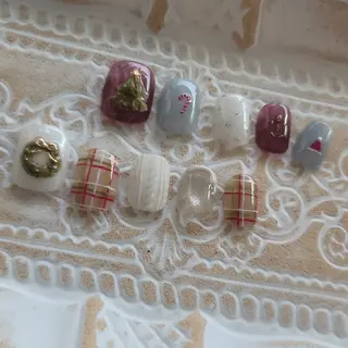 ネイル 🌲🌳🚪iiit o🌲🌳🌲のネイルデザイン