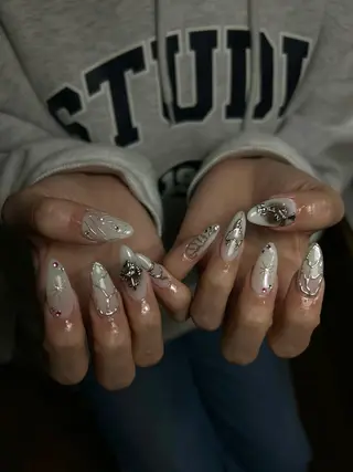 ネイル ⟡.·coco⟡.· 年始予約解放中のネイルデザイン