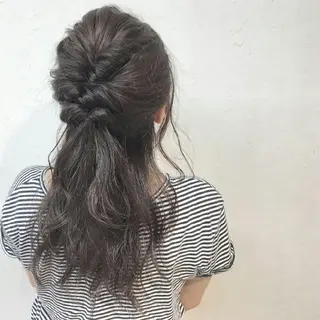 ロング ヘアアレンジ カラー 透明感ハイライト◎ 伊藤夏海のヘアスタイル