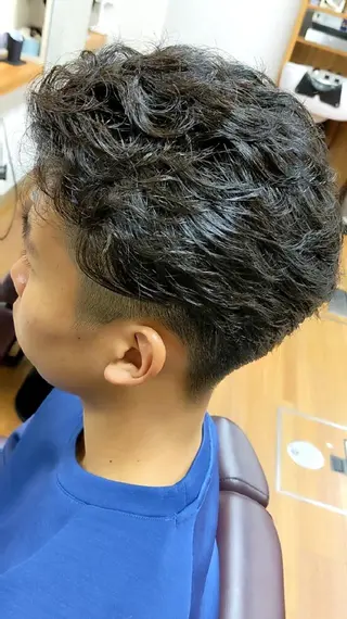 パーマ ショート メンズ 🏝川津瑛二🧖♀ 極上パーマ&カラー⭕のエステ・リラクイメージ