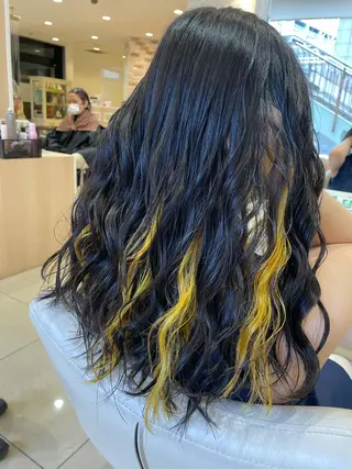 カラー IwAsh中山所属・✂︎中山ブリーチ・ パーマ✂︎露木智也のヘアスタイル