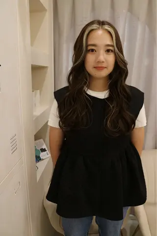 セミロング カラー 松村 澪里のヘアスタイル