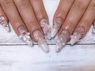 ネイル Rグループ felizのネイルデザイン