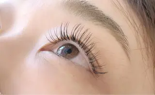 マツエク・マツパ nuna池袋 mokaのマツエク・マツパデザイン