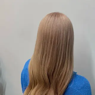 カラー ROCCOeast koyukiのヘアスタイル