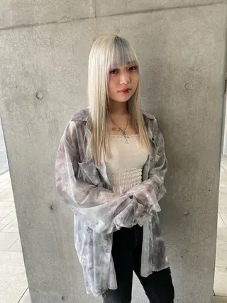 セミロング カラー Neolive Luca　御茶ノ水店所属・透明カラー/韓国風 Subaruのヘアスタイル