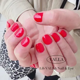 ネイル LIB VALLA kazuha🍒🩵のネイルデザイン