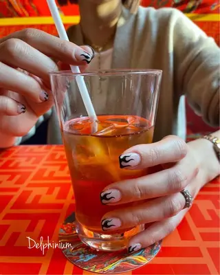 ネイル 岡本 友恵のネイルデザイン