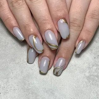 ネイル atelier　FIORITURA所属・FIORITURA aiのネイルデザイン