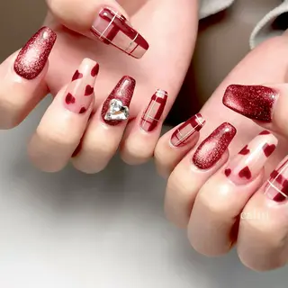 ネイル calm 〔ｶｰﾑ〕のネイルデザイン