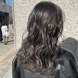 ロング カラー パーマ ヘアアレンジ メンズ キッズ ネイル マツエク・マツパ 女性専用サロン梅田 髪質改善カラーakiのヘアスタイル