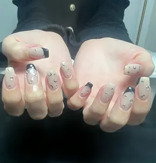 ネイル アトリエハーロウ所属・アトリエハーロウ sakuraのネイルデザイン