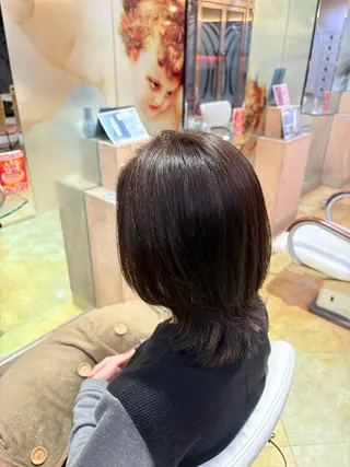 ミディアム 小松 千夏のヘアスタイル
