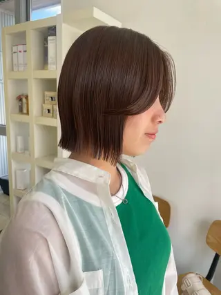 ショート カラー 根岸 麻菜のヘアスタイル