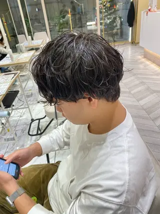 ショート パーマ メンズ 酸スト/フェザー パーマ/三谷海斗のヘアスタイル