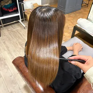 ミディアム ゆり 髪質改善ストレートのヘアスタイル