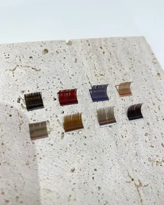 マツエク・マツパ Lowen 京都市役所前のマツエク・マツパデザイン