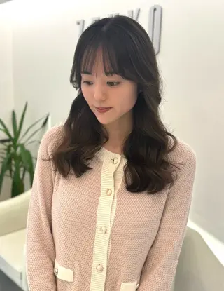 ロング パーマ コテ巻き風パーマ/ キミシマカイトのヘアスタイル