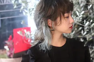 ミディアム カラー graxi'    グラシー所属・ブリーチ/ハイトーン SERINAのヘアスタイル