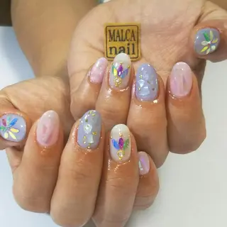 セミロング ヘアアレンジ パーマ ネイル キッズ マツエク・マツパ MALCAnail(マルカネイル)所属・荒木 莉奈のネイルデザイン