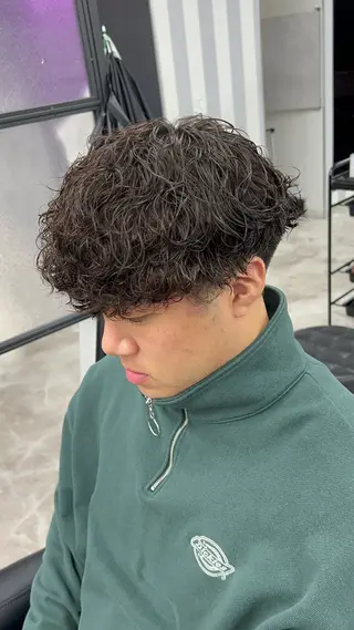 メンズ ✨パーマ×ハイトーン Futo✨のヘアスタイル