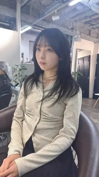 セミロング 新宿/ハイトーン/ レイヤー/サカキのヘアスタイル