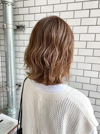 ミディアム カラー 佐藤 梨里花 ❤︎のヘアスタイル