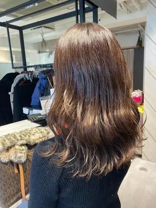 セミロング カラー ベージュ指名No1 加賀詩織のヘアスタイル