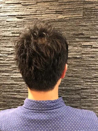 ショート パーマ メンズ 【24時まで営業✨】 吉本 成樹のヘアスタイル