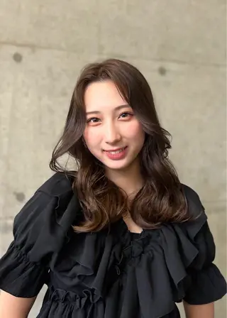 セミロング 池袋　似合わせショー トヘア　萩原 佑紀のヘアスタイル