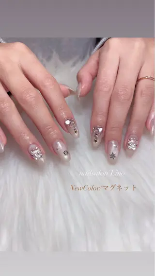 ネイル Lino𓂃⟡.· Chizuruのネイルデザイン