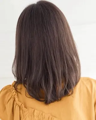 セミロング ✂︎hiroカットと 縮毛矯正とカラー✂︎のヘアスタイル